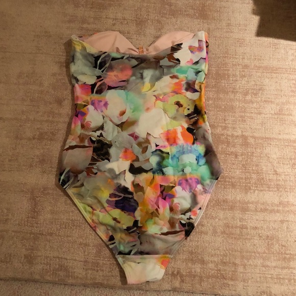 Ted Baker Bathing Suit - Picture 3 of 4